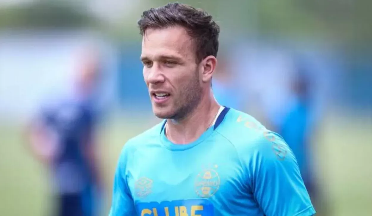 Dirigente do Grêmio dá novos detalhes de bastidores sobre a saída de Arthur Arthur pelo Grêmio