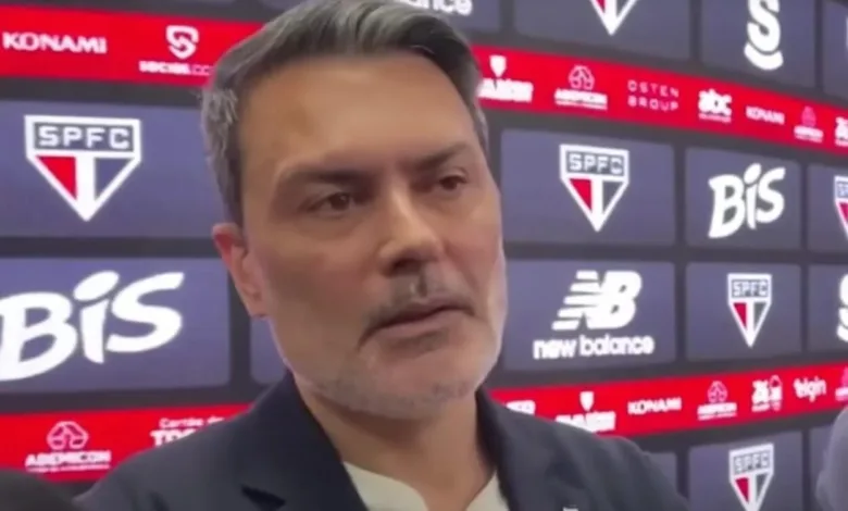 Antes cotado no Grêmio, dirigente é demitido pelo São Paulo durante a parada Rui Costa pelo São Paulo