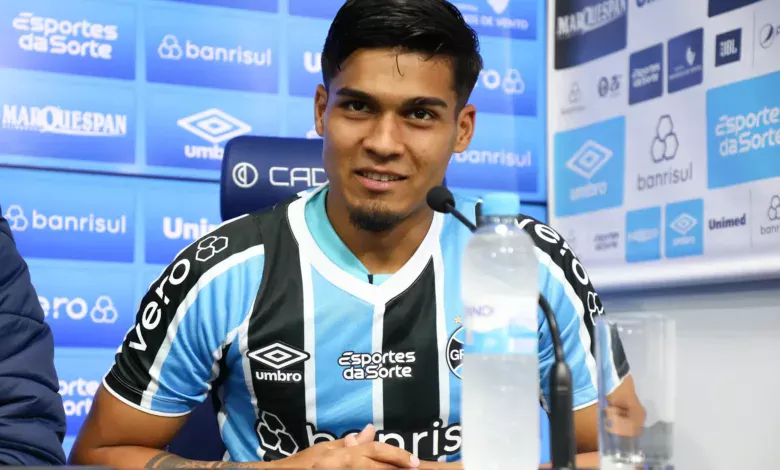 Arezo pelo Grêmio