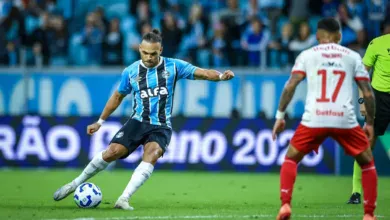 Com Dinamarca fora, atacante do Grêmio revela torcida na Copa e elogia França Braithwaite pelo Grêmio
