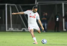 Renova ou sai? Dirigente do Inter atualiza situação vivida por Thiago Maia Thiago Maia pelo Inter