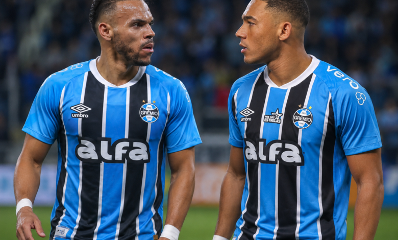 Atacante do Grêmio vira comentarista da Copa em transmissão da Rádio Gaúcha Matin Braithwaite e Carlos Vinícius, jogadores do Grêmio