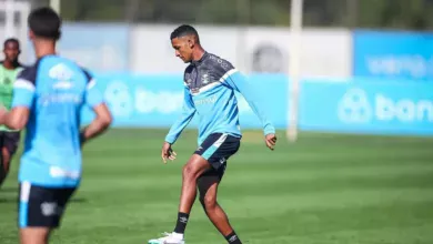 Após Arthur, Grêmio confirma oficialmente mais uma saída do elenco principal André Henrique do Grêmio