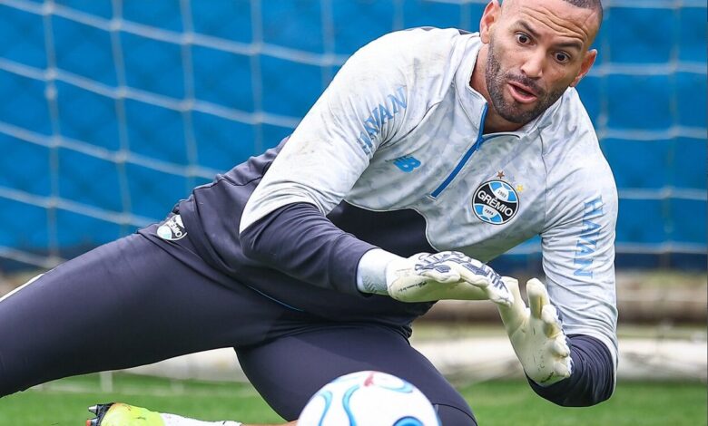 Weverton, goleiro do Grêmio