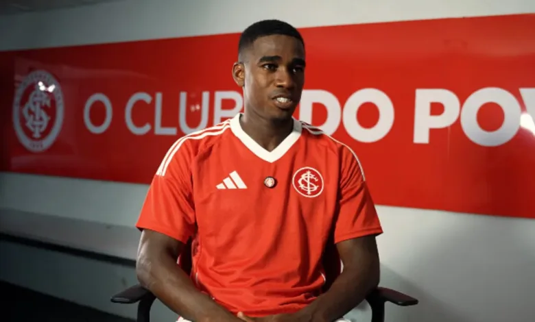 Félix Torres perde espaço no Equador e chama atenção do Inter na Copa Félix Torres pelo Inter