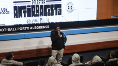 Grêmio realiza palestra contra racismo para os jovens das categorias de base Manuella Menegassi / Grêmio FBPA