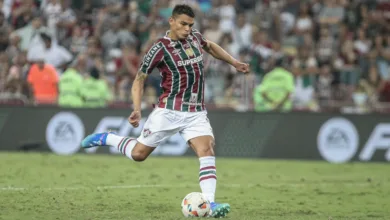Thiago Silva é regularizado pelo Fluminense e pode estrear contra o Grêmio na Arena Thiago Silva fez gol em Fluminense x Grêmio e falou da escalação de Renato