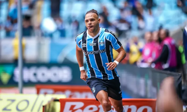 Braithwaite pelo Grêmio