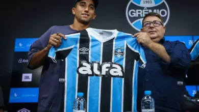 Pode voltar ao Grêmio? Caso de Kike Olivera vira novela nos bastidores Olivera Grêmio