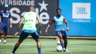 Amuzu pelo Grêmio
