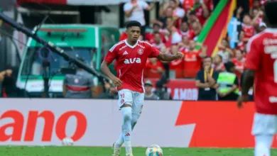 Victor Gabriel publica comunicado, pede desculpas e diz ser a favor do "jogo limpo" Victor Gabriel pelo Inter