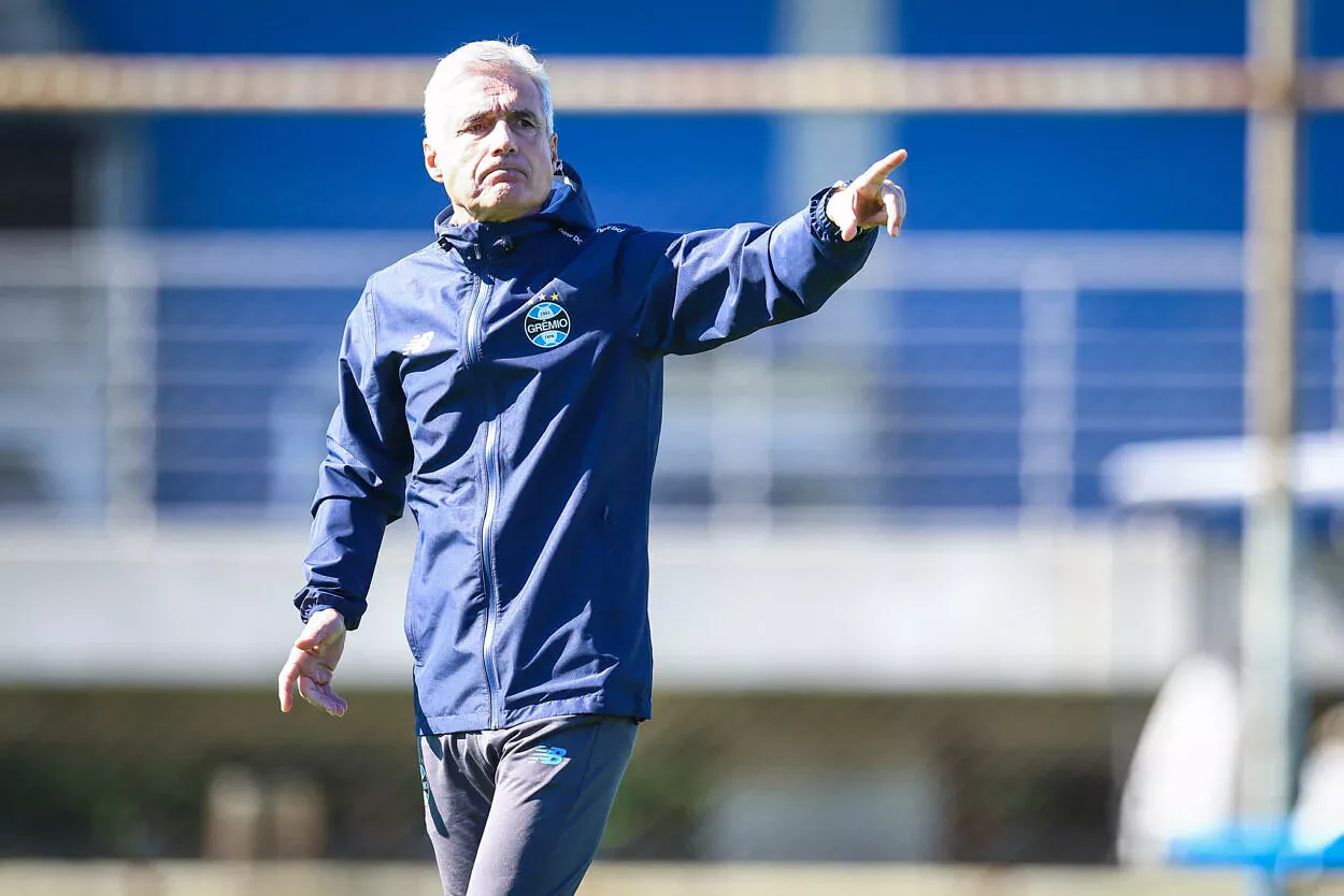 Luís Castro pelo Grêmio