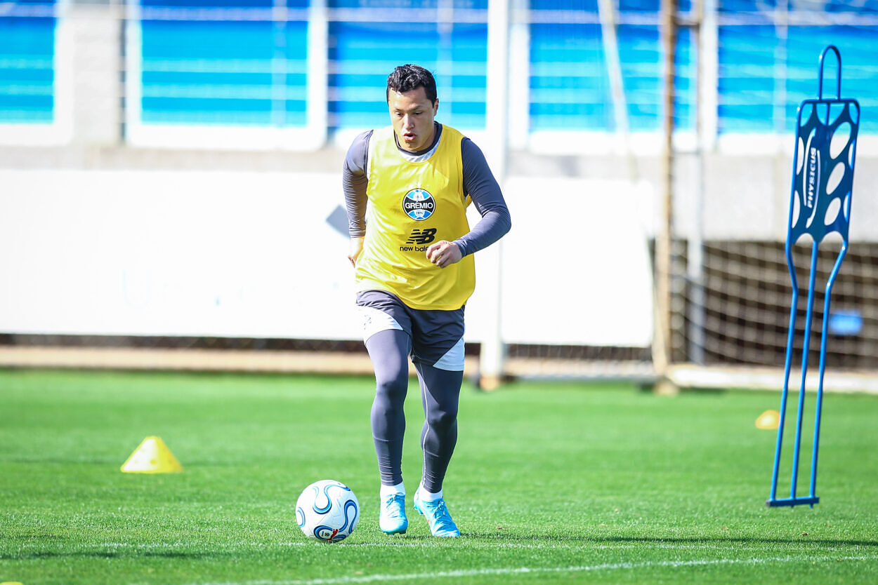 Marlon surpreende e pode voltar ao Grêmio neste domingo