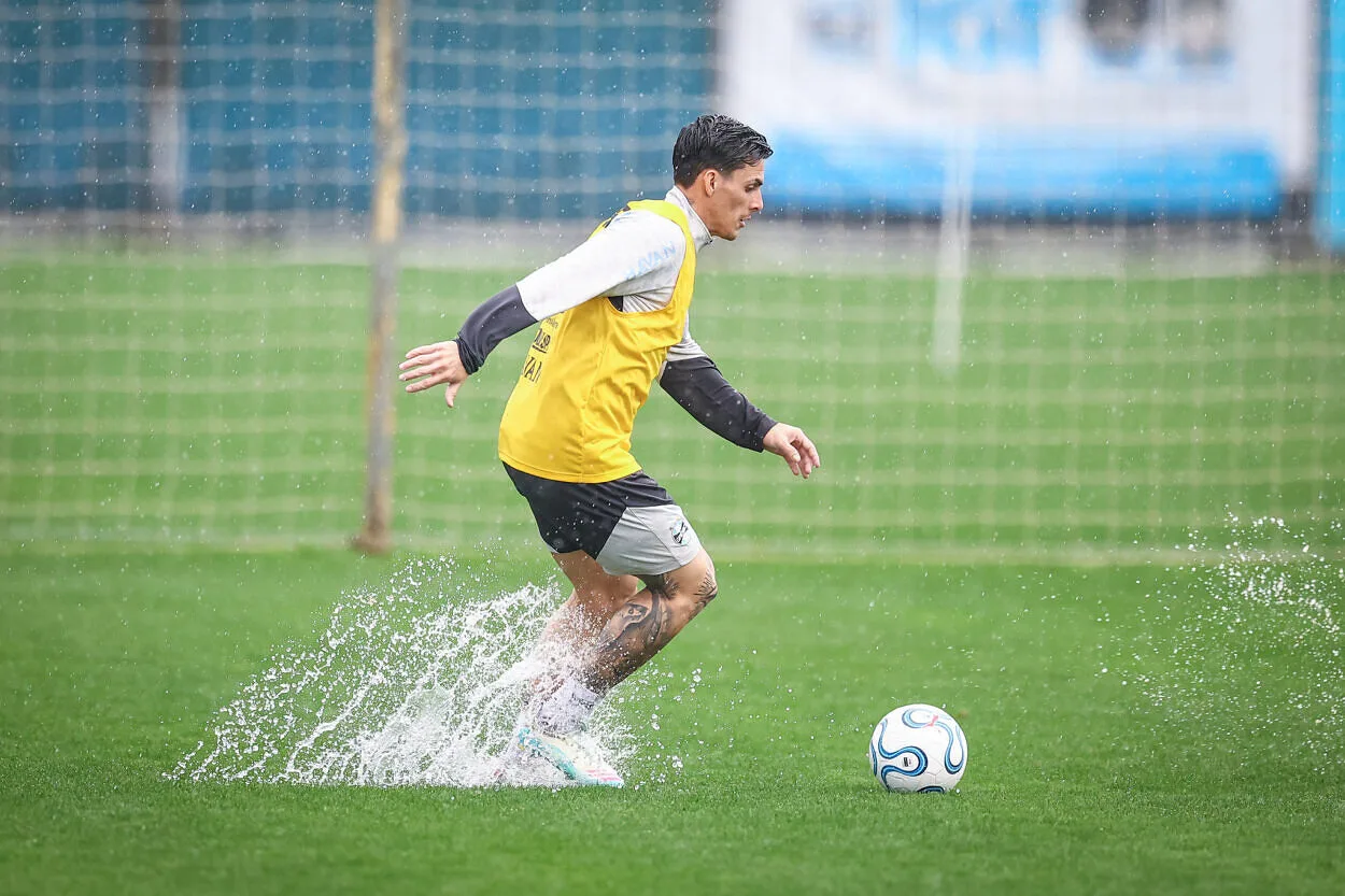 Pavón pelo Grêmio
