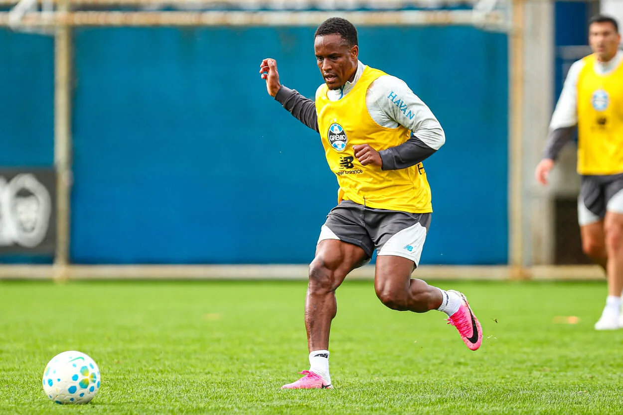 Grêmio marca horário da apresentação de Jovane Cabral e projeta data de estreia Jovane Cabral pelo Grêmio