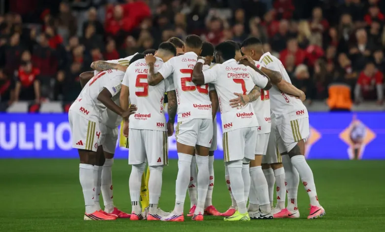 Pressionado, Inter pode mudar contra o Flamengo; veja prováveis escalações e onde assistir Inter hoje