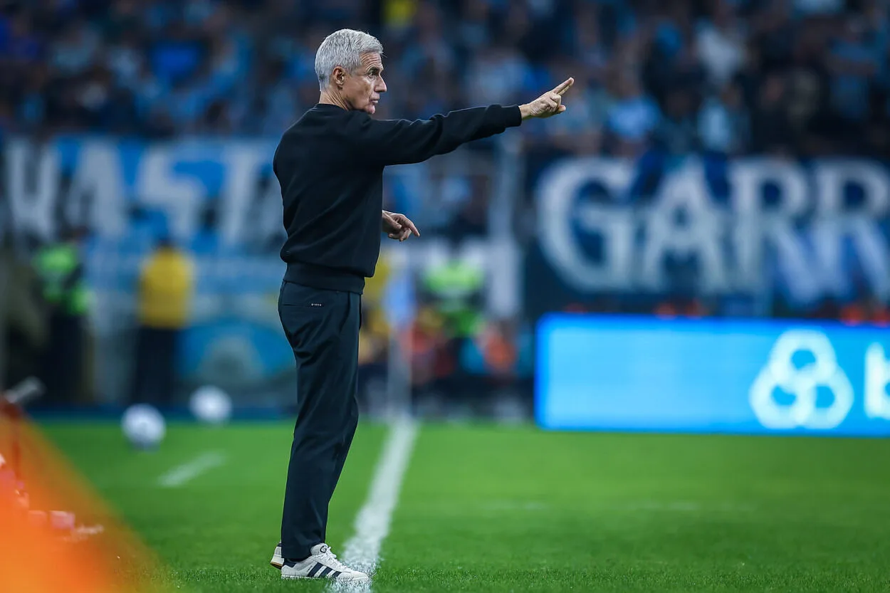 Luís Castro segue como técnico do Grêmio e diz o que justifica a sua permanência Luís Castro do Grêmio