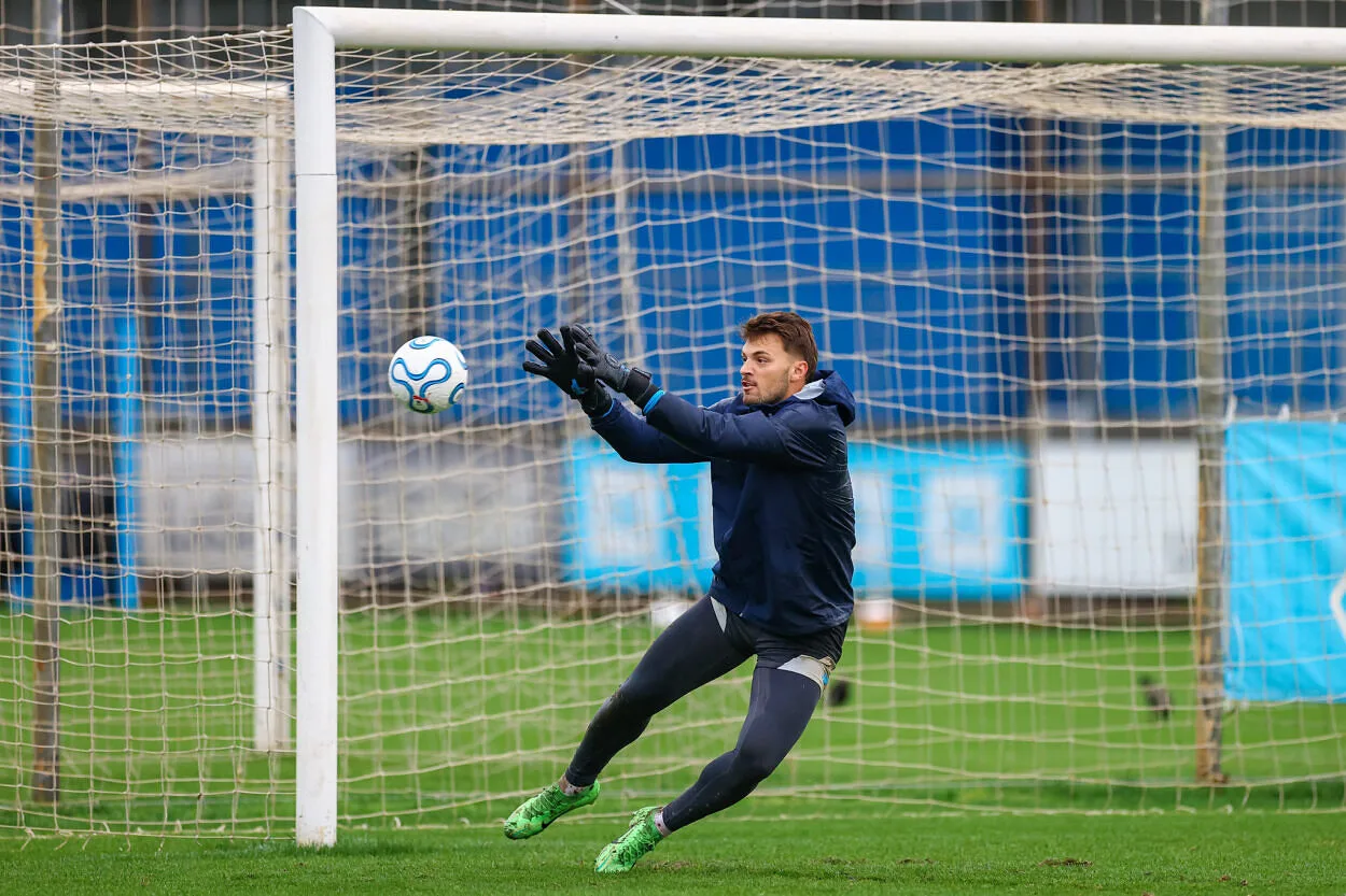 Gabriel Grando evita comparar Luís Castro e Renato após eliminação do Grêmio Grando pelo Grêmio