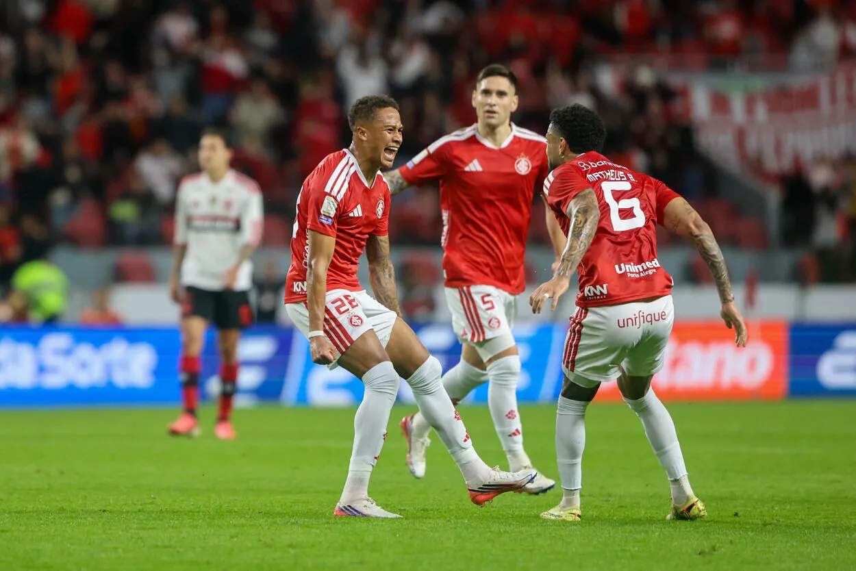 Vitinho ajuda Inter com gol e resume atuação contra o Flamengo: "Fizemos bom jogo" Inter hoje