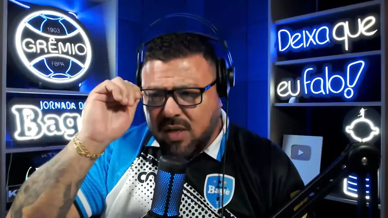 Aléx Bagé comentando empate do Grêmio com Atlético Grau, do Peru. Foto: YouTube/Canal do Alex Bagé