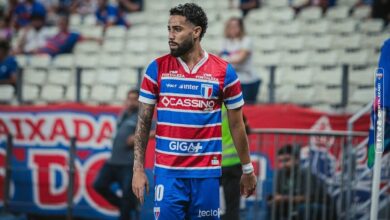 Calebe, jogador do Fortaleza, chegando no Inter