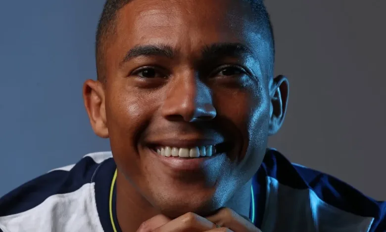Grêmio tem três titulares aptos a pré-contrato e quatro casos sob avaliação Carlos Vinícius ex-Tottenham