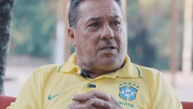 Luxemburgo não se empolga, vê Ancelotti frio e diz que "falta Brasil no Brasil" Luxemburgo fala do Brasil