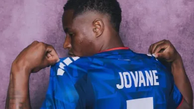Após encaminhar Jovane Cabral, Grêmio negocia vinda de zagueiro argentino Jovane é de Grêmio