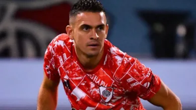 Borré reestreia com gol, mas River Plate cai e Coudet fala em "papelão" Rafael Borré no River