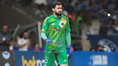 Matheus Cunha chega ao Inter