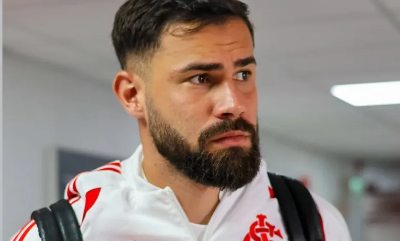 Matheus Cunha pelo Inter