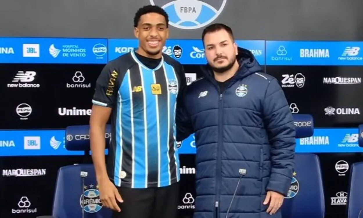 Wallace pelo Grêmio