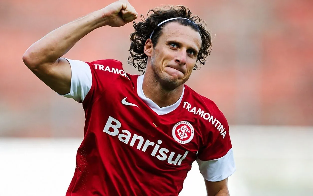 Forlán avança na seleção e Pezzolano deve permanecer no Inter Forlán, ex-Inter
