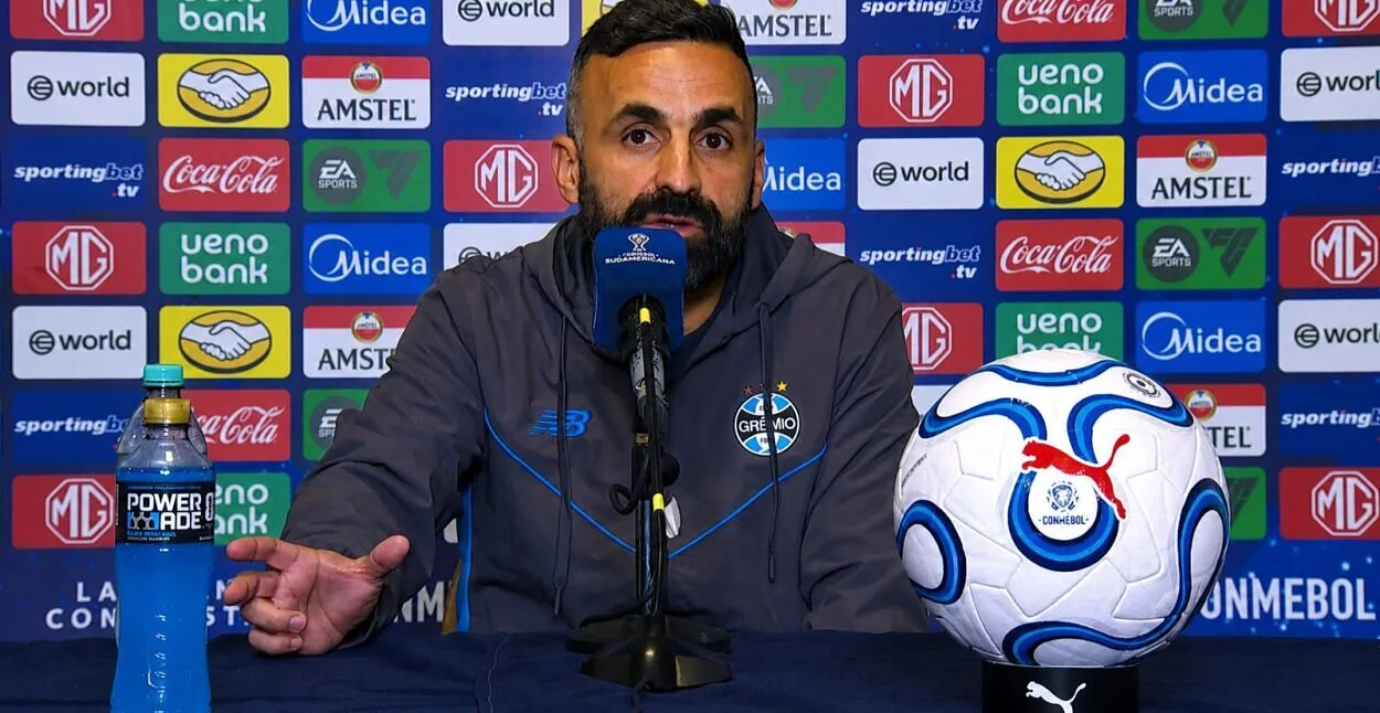 Vitor Severino, treinador substituto de Luís Castro, no Grêmio