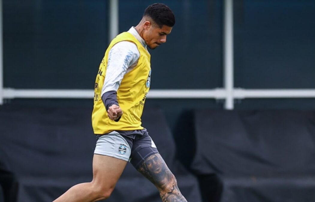 Zona Mista - Notícias, mercado da bola e bastidores do futebol Diego Caito, treinando no CT do Grêmio