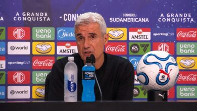 Rumor liga Luís Castro ao Al-Ahli e "anima" torcedores do Grêmio na web Luís Castro, treinador do Grêmio