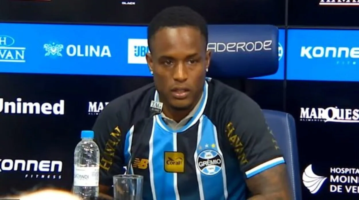 Jovane Cabral pelo Grêmio