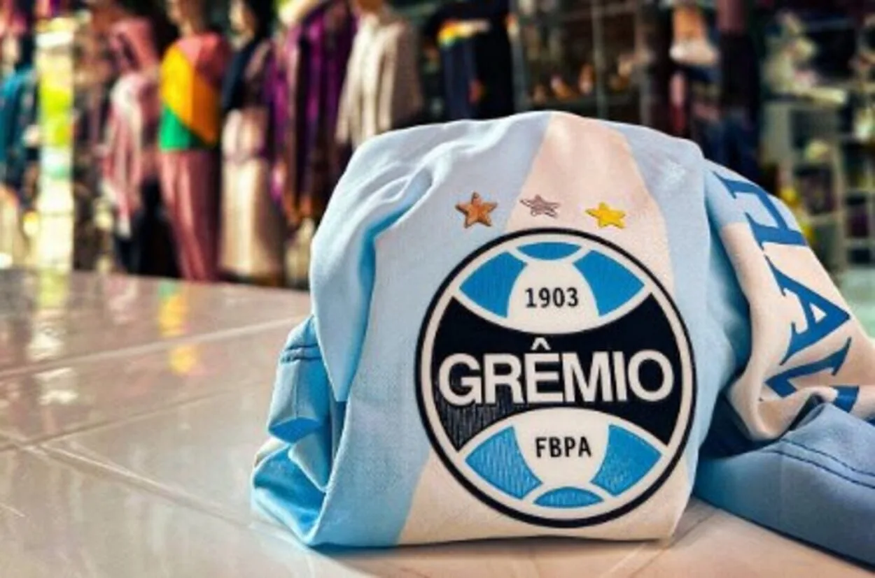 Grêmio divulga imagens na Bolívia e deixa três jogadores de fora por opção técnica Grêmio hoje