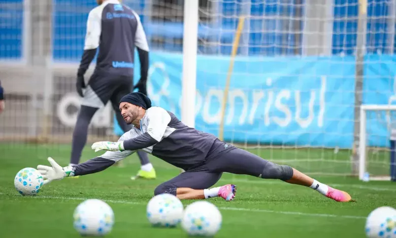 Grêmio divulga imagens do retorno de Weverton após período na Copa do Mundo Grêmio