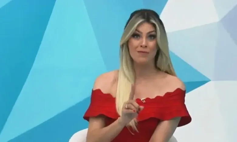 Renata Fan desabafa ao vivo sobre a situação do Inter: "Estão destruindo o clube" Renata Fan Inter Grêmio