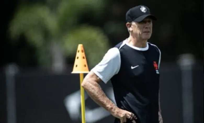 Vasco anuncia o seu novo treinador para o cargo que era de Renato Portaluppi Renato pelo Vasco