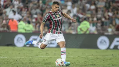 Thiago Silva é regularizado pelo Fluminense e pode estrear contra o Grêmio na Arena Thiago Silva fez gol em Fluminense x Grêmio e falou da escalação de Renato