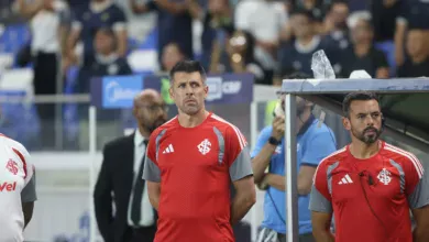 Pezzolano projeta o segundo semestre do Inter: "Jogar no limite" Pezzolano pelo Inter