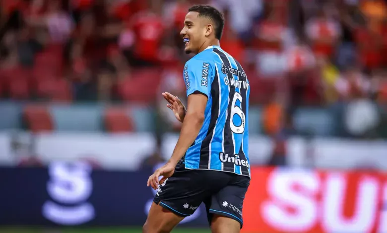 Zagueiro do Grêmio revela sonho pendente no clube e fala da saída de Viery Gustavo Martins pelo Grêmio