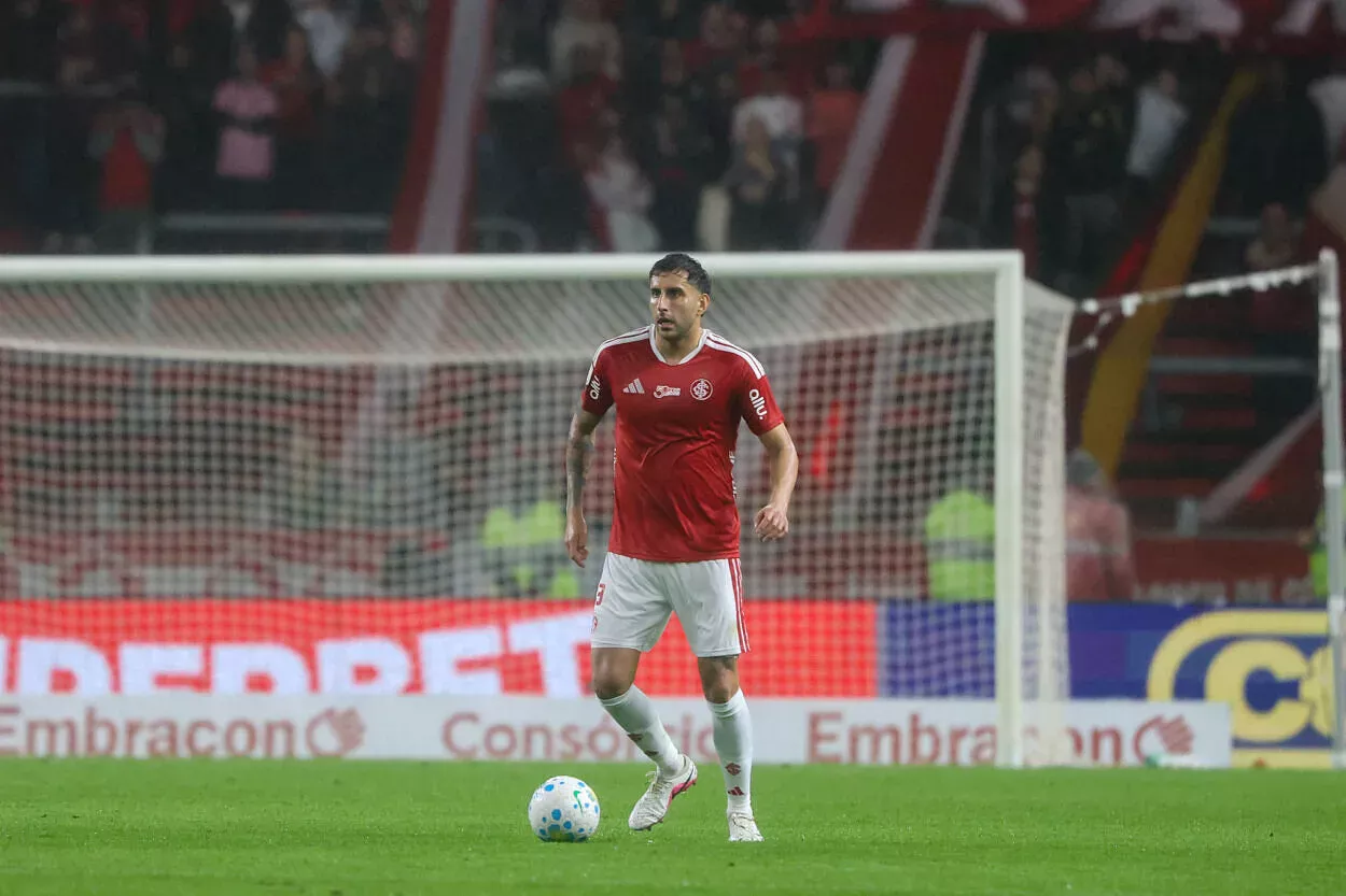 Baldasso avalia a estreia de Maripán no Inter: "Um Rogel com cintura de gesso" Maripán com o Inter