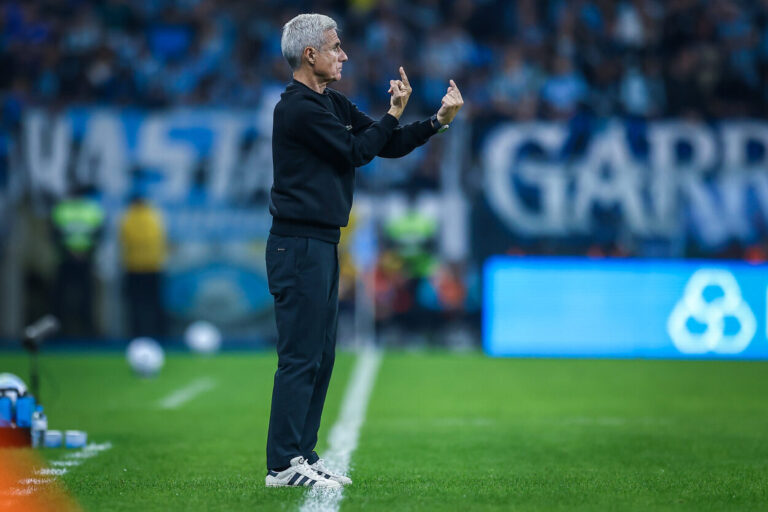 Luís Castro treinador do Grêmio