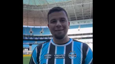 André Lima lembra 2016 e repercute "efeito borboleta" que Weverton causou no Grêmio André Lima pelo Grêmio