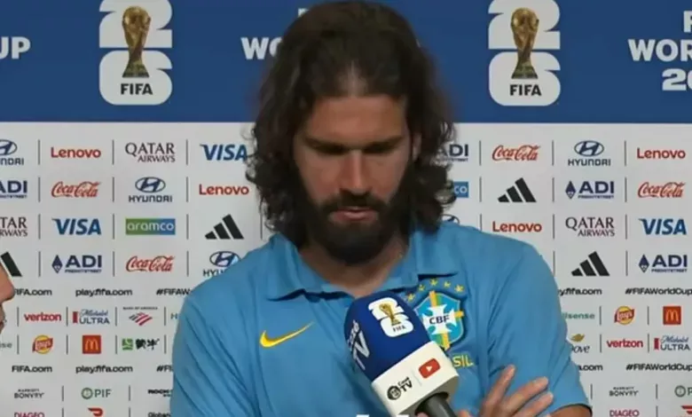 O emocionante recado de Alisson depois da eliminação do Brasil na Copa do Mundo Alisson na Copa