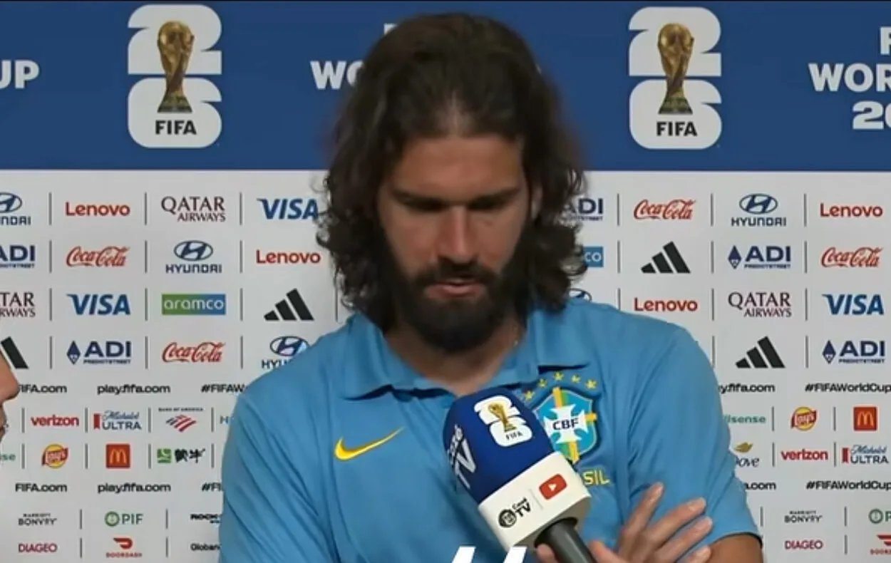 O emocionante recado de Alisson depois da eliminação do Brasil na Copa do Mundo Alisson na Copa
