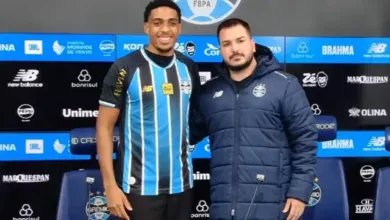 Grêmio não perde tempo e vê Wallace assumir desafio imediato após saída de Viery Wallace pelo Grêmio